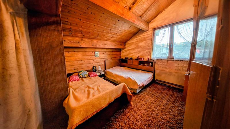 Maison - 185 m² - 8 pièces