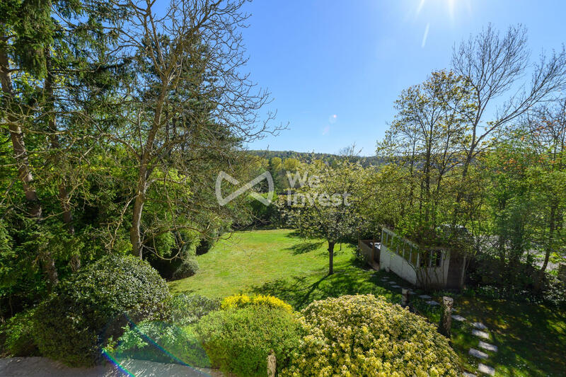 Maison - 254 m² - 7 pièces