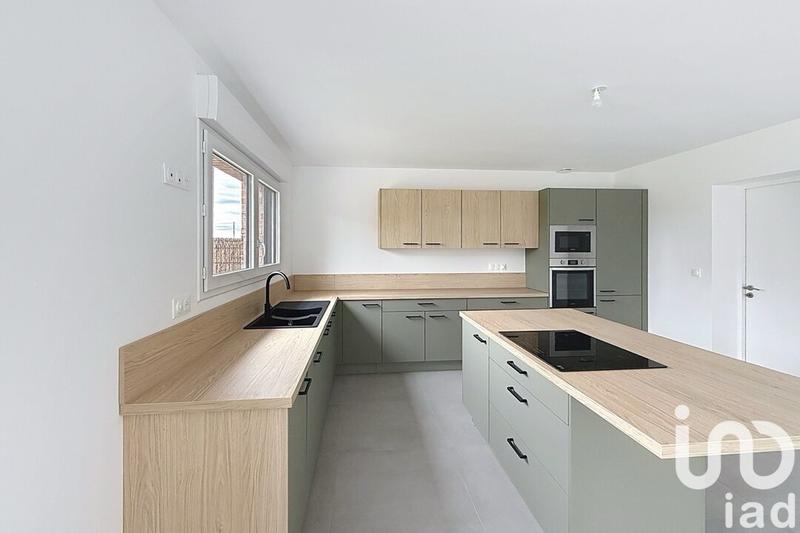 Maison - 137 m² - 6 pièces