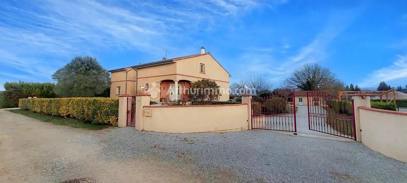 Maison - 273 m² - 8 pièces