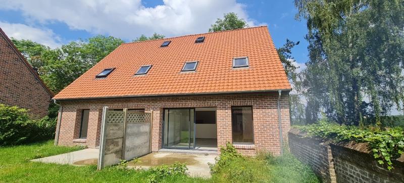 Maison - 954 m² - 40 pièces