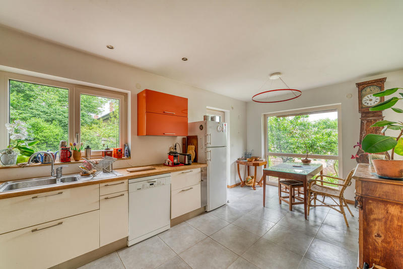 Maison - 160 m² - 6 pièces