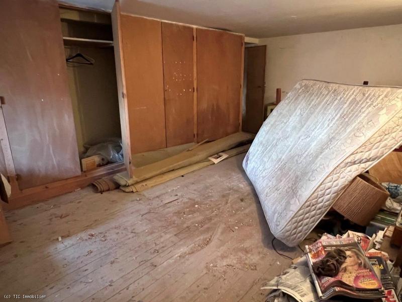 Maison - 230 m² - 9 pièces