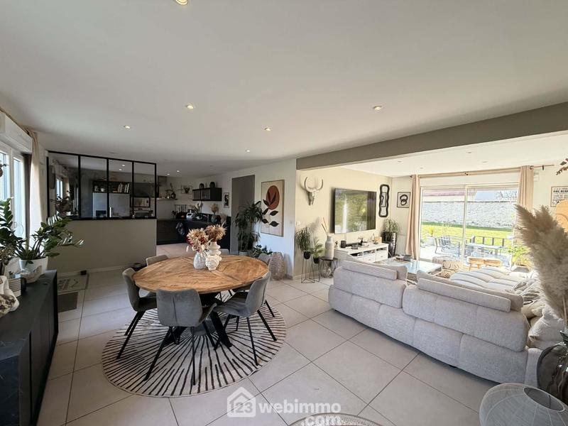 Maison - 152 m² - 5 pièces