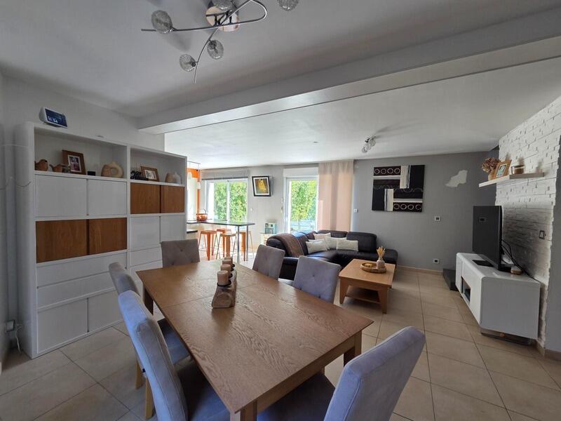Maison - 139 m² - 6 pièces