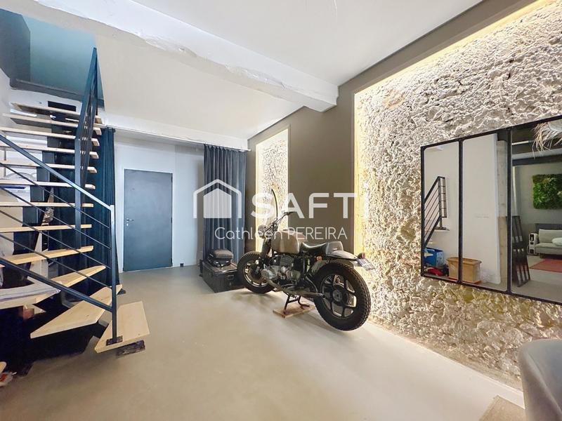 Maison - 485 m² - 5 pièces