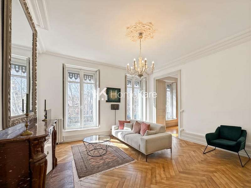 Appartement - 112 m² - 4 pièces