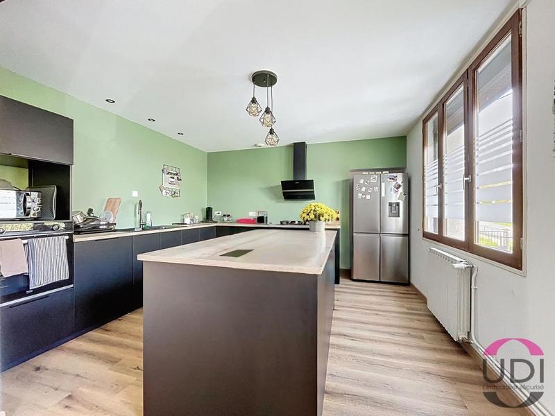 Maison - 123 m² - 7 pièces