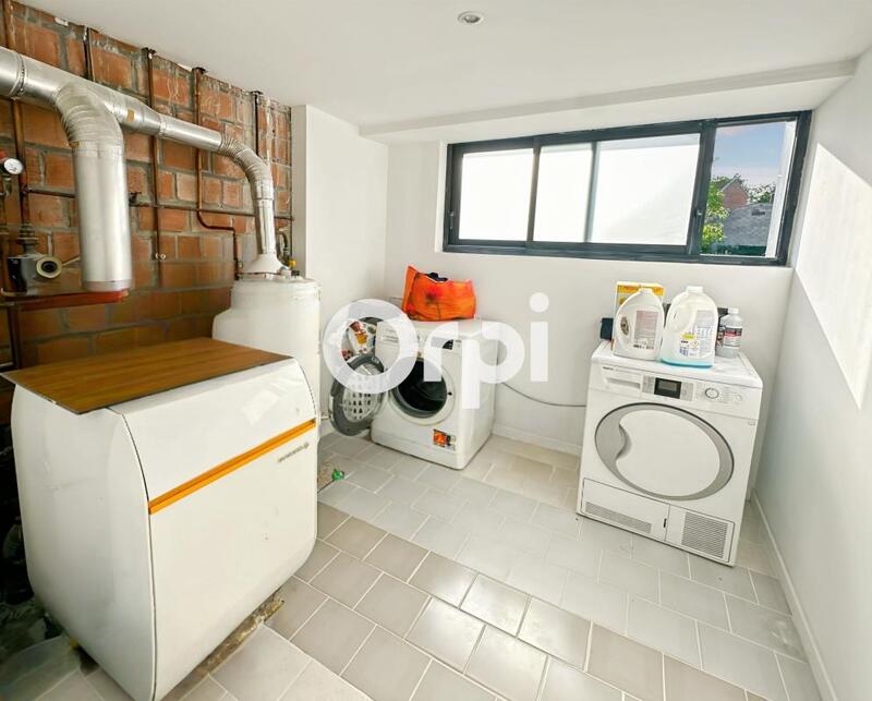 Maison - 99 m² - 4 pièces