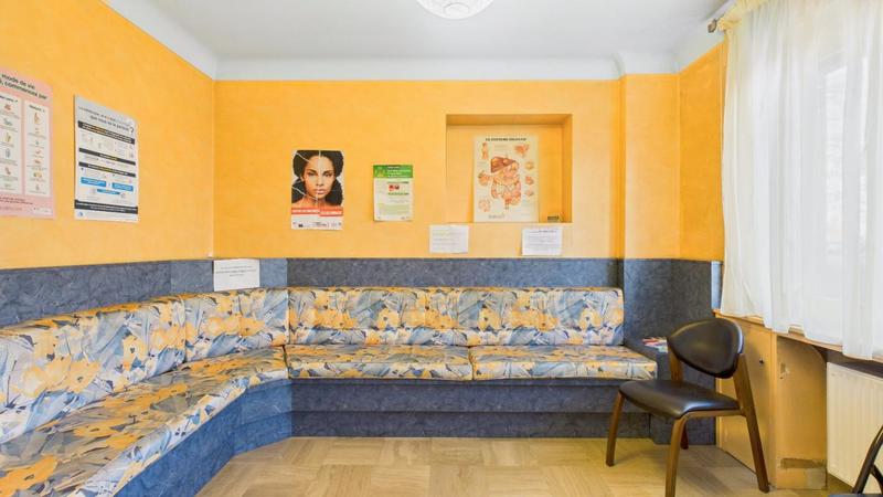 Local d'activité / Entrepôt - 105 m² - 7 pièces