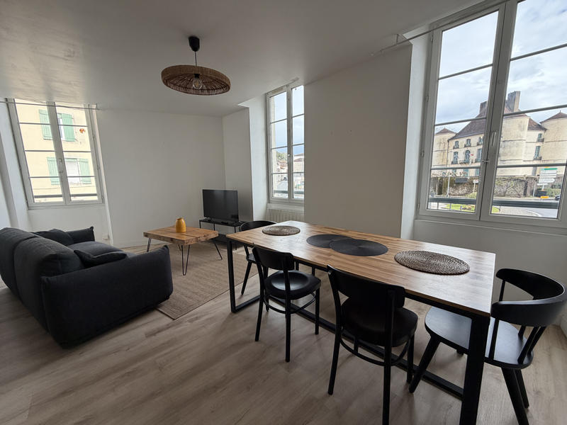 Appartement - 100 m² - 4 pièces