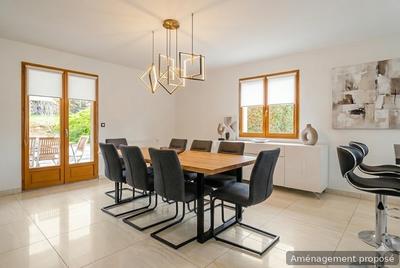 Maison - 160 m² - 7 pièces