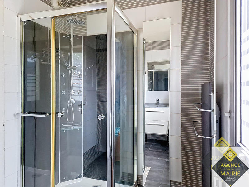 Appartement - 103 m² - 5 pièces