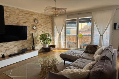 Appartement - 88 m² - 4 pièces