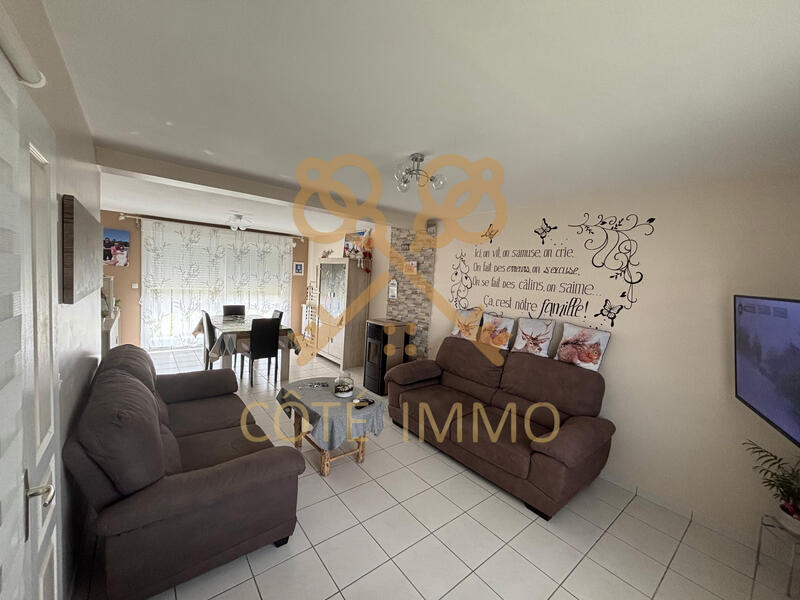 Maison - 95 m² - 10 pièces