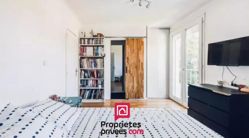 Maison - 180 m² - 8 pièces