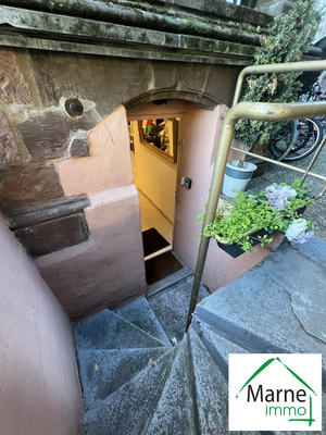 Appartement - 100 m² - 5 pièces