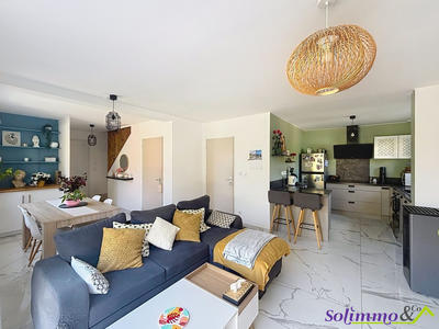 Maison - 91 m² - 4 pièces