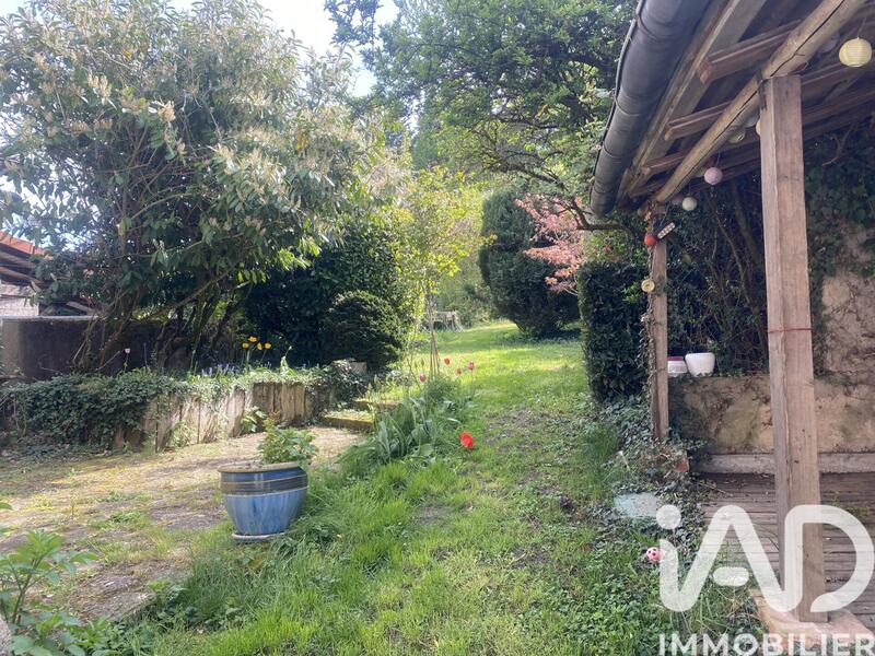 Appartement - 176 m² - 6 pièces