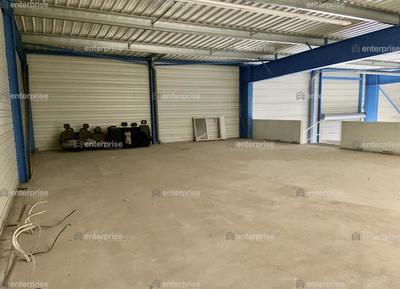 Local d'activité / Entrepôt - 1 600 m²
