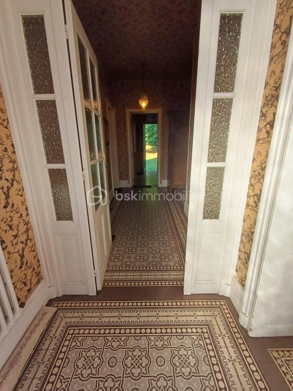 Maison bourgeoise - 250 m² - 8 pièces