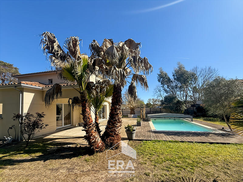 Maison - 174 m² - 7 pièces