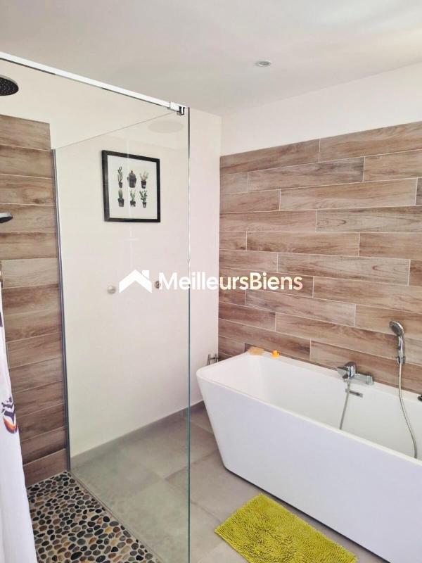 Villa - 163 m² - 6 pièces