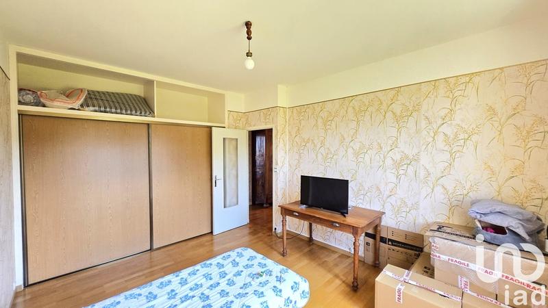 Maison - 203 m² - 7 pièces