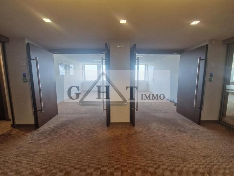 Bureau - 1 529 m²