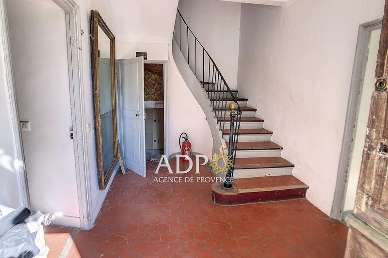 Maison - 186 m² - 8 pièces