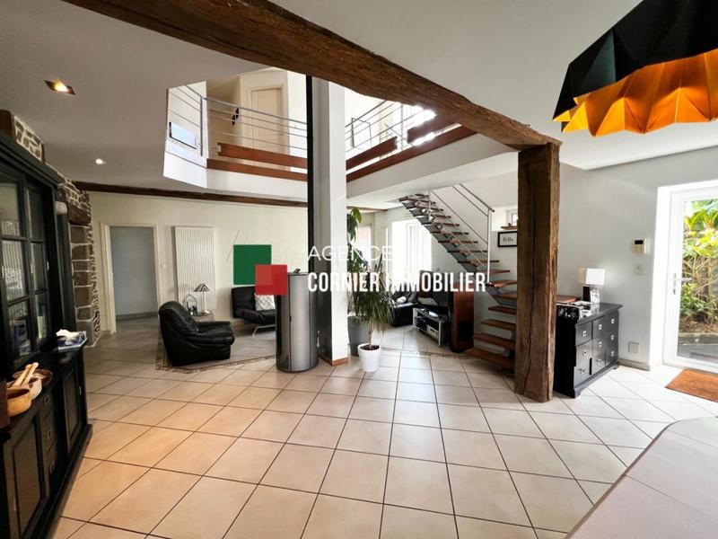 Maison de ville - 181 m² - 6 pièces