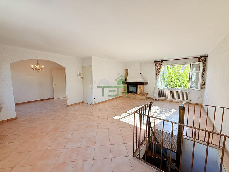 Maison - 191 m² - 6 pièces