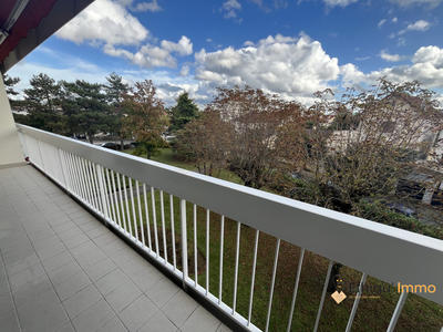 Appartement - 79 m² - 4 pièces