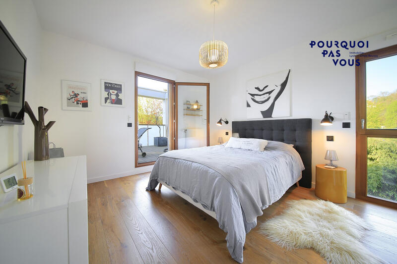 Appartement - 143 m² - 5 pièces