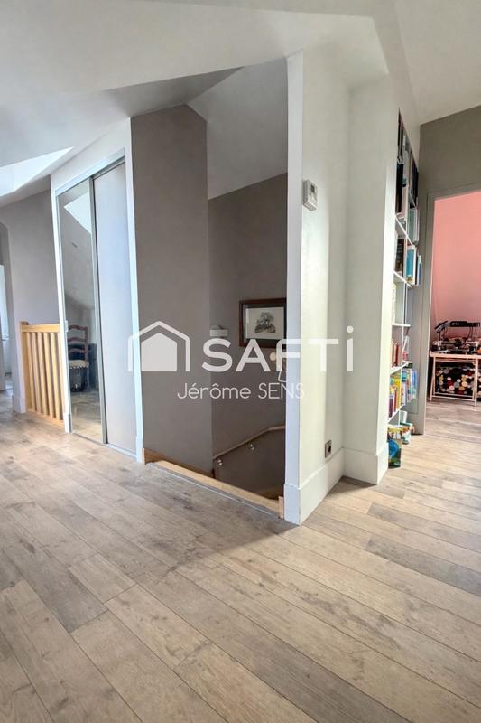 Maison - 178 m² - 6 pièces