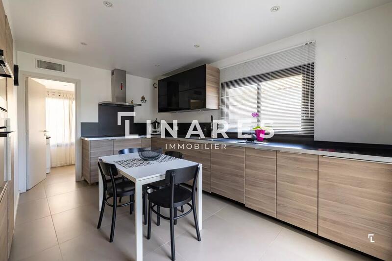 Appartement - 125 m² - 4 pièces