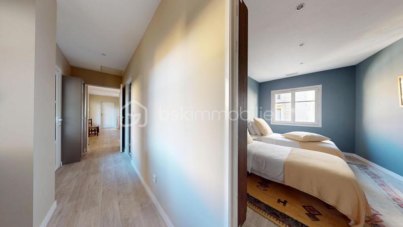 Appartement - 81 m² - 3 pièces