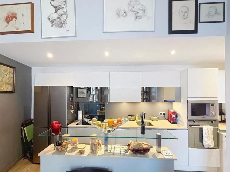 Appartement - 95 m² - 3 pièces