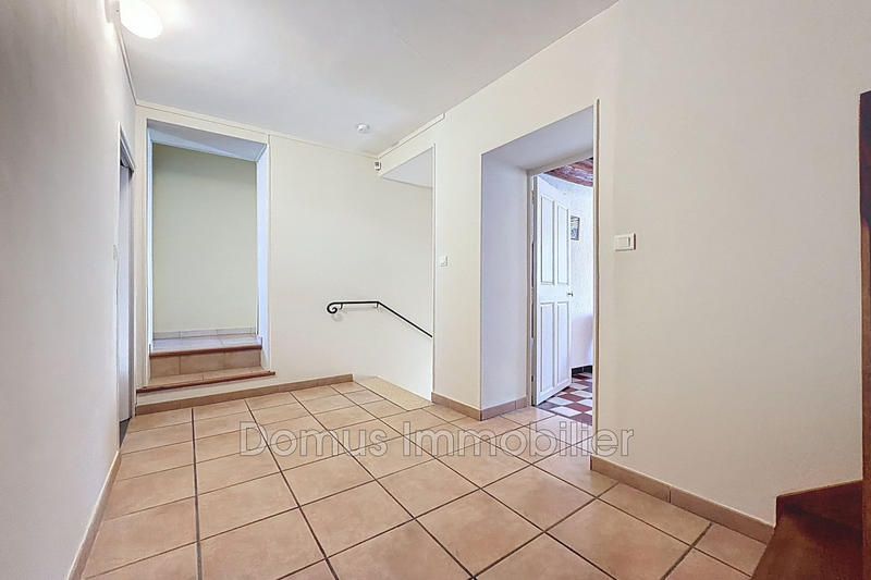 Maison - 208 m² - 9 pièces