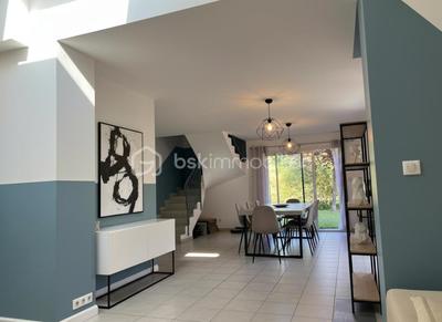 Maison - 144 m² - 6 pièces