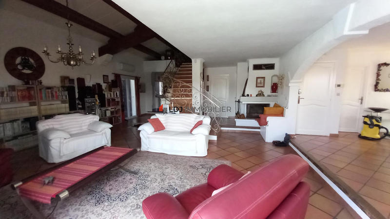 Maison - 179 m² - 8 pièces