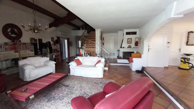 Maison - 179 m² - 8 pièces