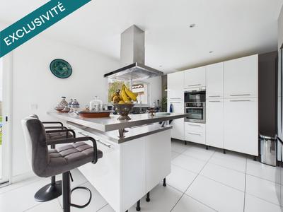 Maison - 130 m² - 5 pièces