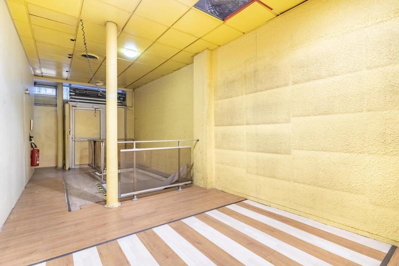 Local commercial - 220 m²