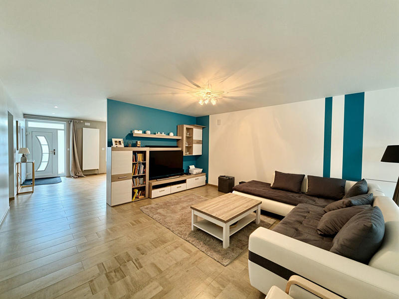 Maison - 255 m² - 7 pièces