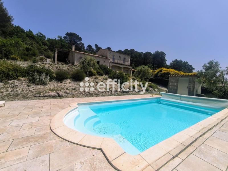 Villa - 176 m² - 6 pièces