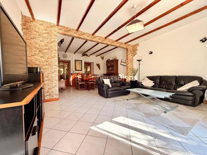 Maison - 104 m² - 6 pièces