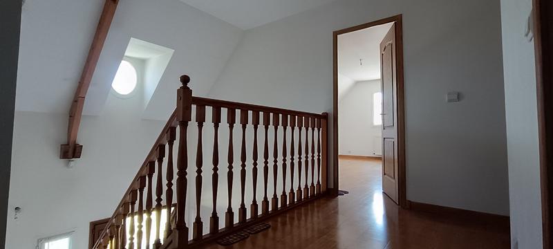 Maison traditionnelle - 205 m² - 7 pièces
