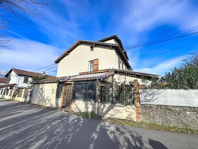 Maison - 114 m² - 5 pièces