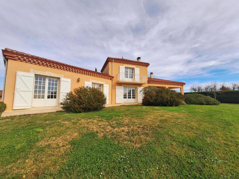 Propriété - 162 m² - 5 pièces